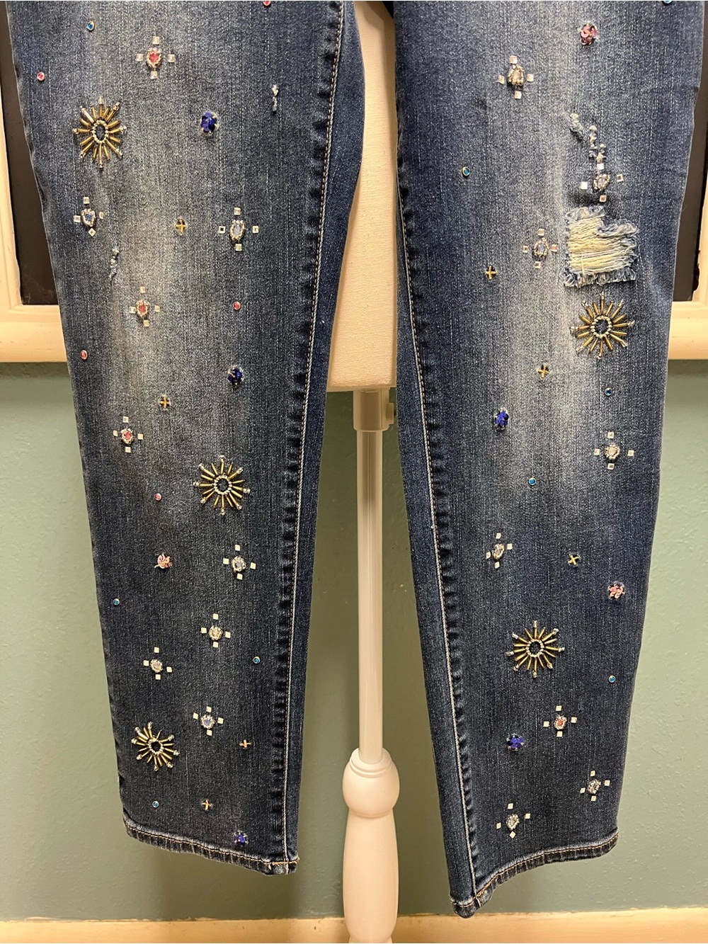 Chico’s so slimming girlfriend ankle beaded and distressed straight leg - Picture 4 of 9